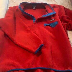 Red Patagonia pullover